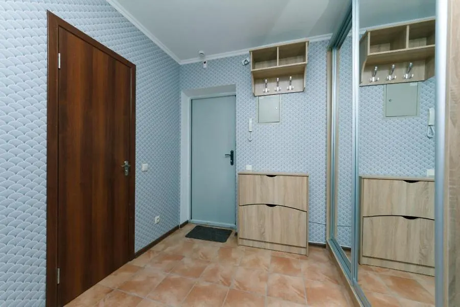 Apartment Квартира На Левом Берегу С Видом На Озеро Kyiv